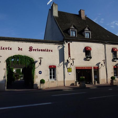 Hostellerie De Bretonniere - Groupe Logis Hotels Бон Экстерьер фото
