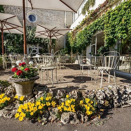 Hostellerie De Bretonniere - Groupe Logis Hotels Бон Экстерьер фото